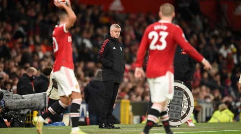 Pressure mounts on Manchester United manager Ole Gunnar Solskjaer after Liverpool drubbing