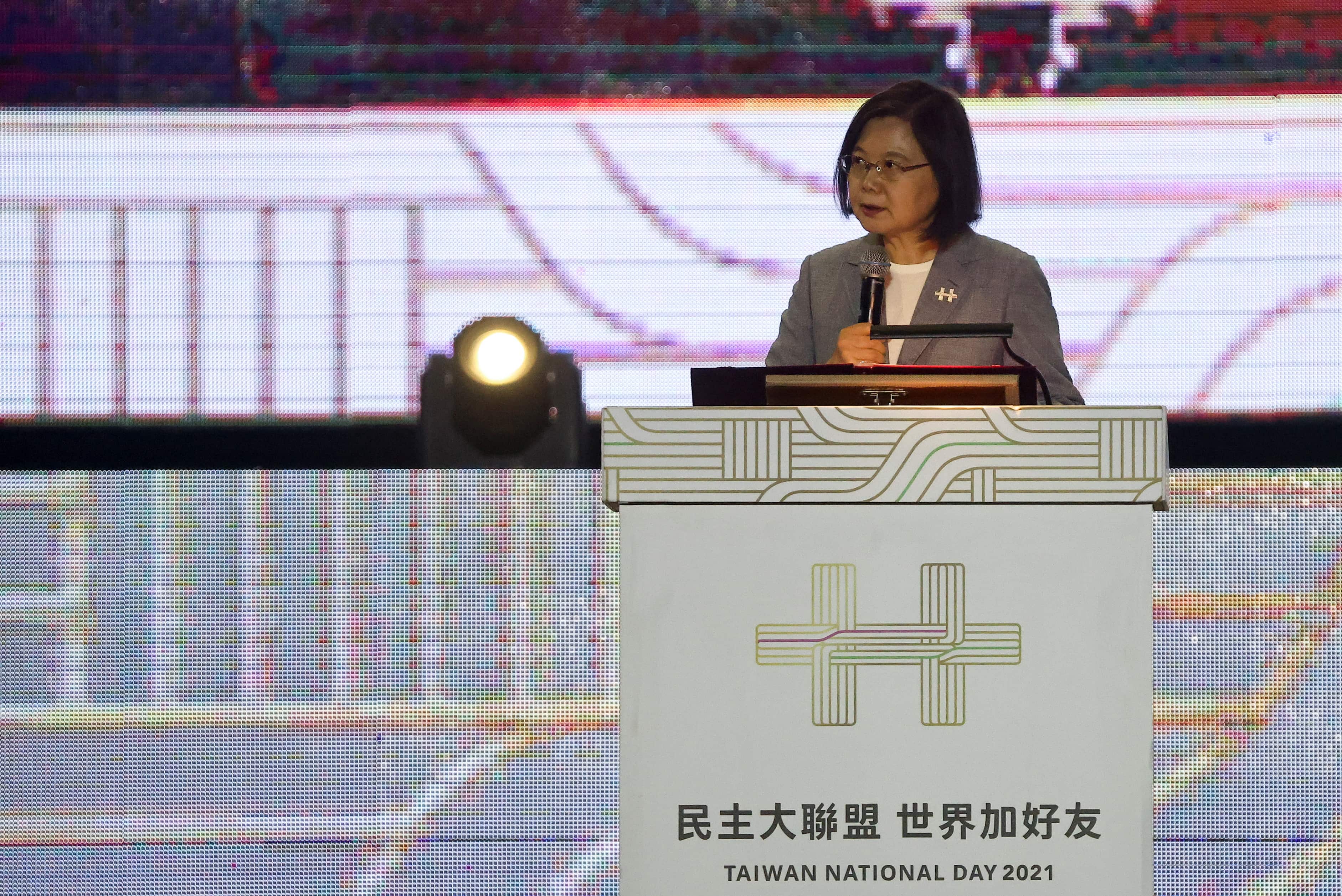 Taiwan’s President confirms American troops stationed in the island training Taiwanese military