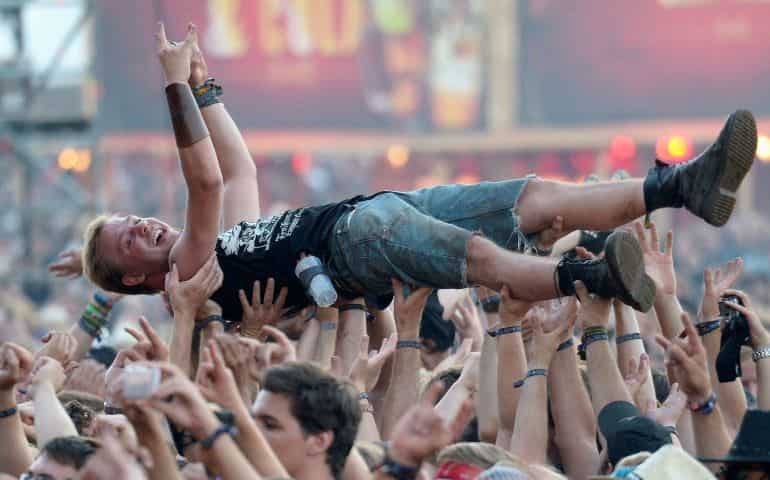No crowd surfing, orderly queues: Ireland lays down new COVID-19 rules No crowd surfing, orderly queues: Ireland lays down new COVID-19 rules