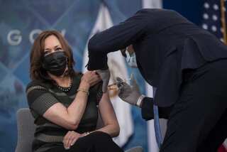 Biden administration plans to offer second booster shots to those 50 and older