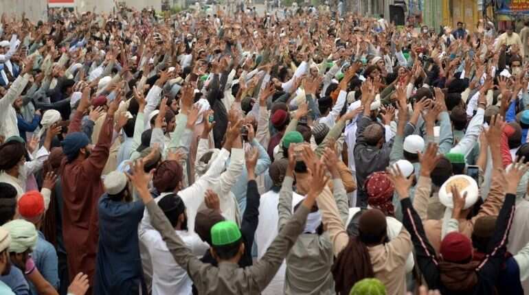 To end impasse, Pakistan government, banned outfit TLP reach agreement