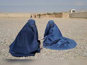 UN airlifts winter shelters for displaced Afghans