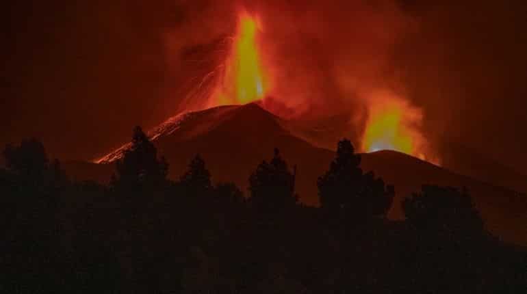 Watch | 'Rivers of lava': Drone footage shows lava flowing from Spain's Cumbre Vieja volcano