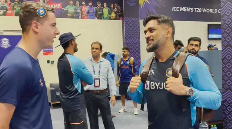 Spirit of cricket! Scotland players request to visit Indian dressing room, chat with Dhoni, Kohli - WATCH Spirit of cricket! Scotland players request to visit Indian dressing room, chat with Dhoni, Kohli - WATCH