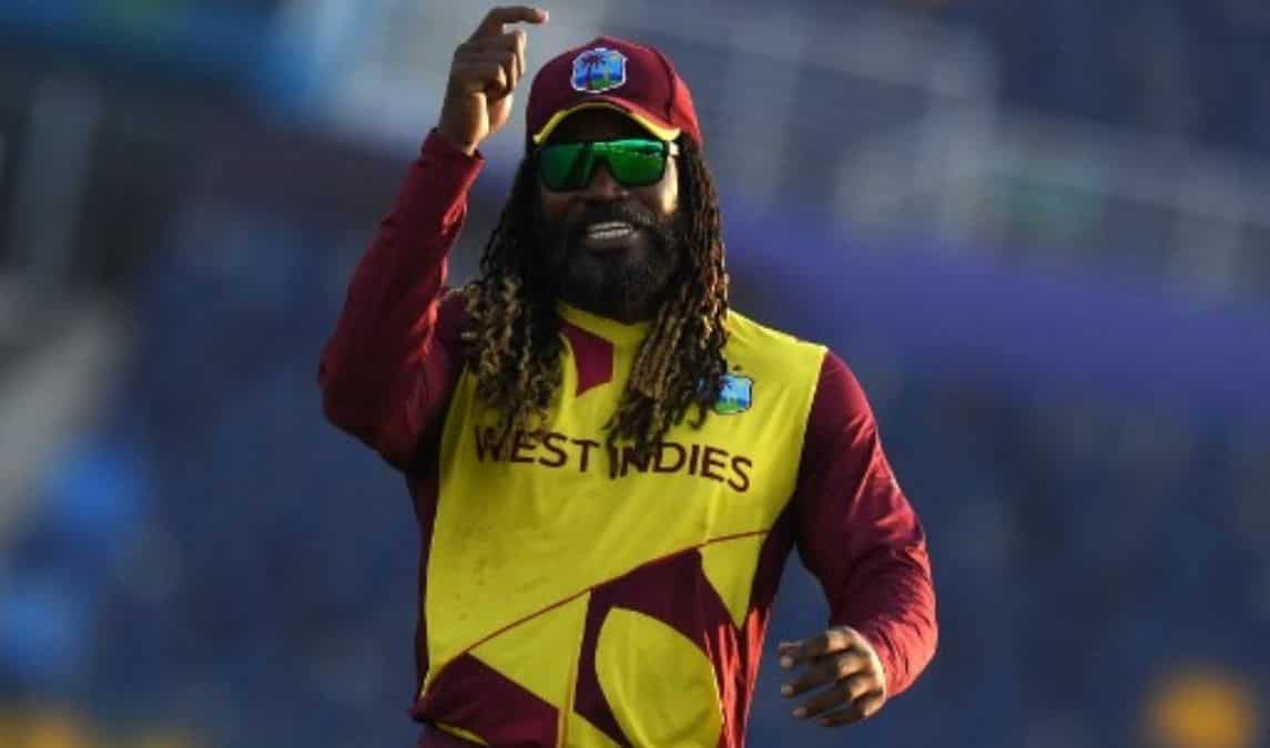 T20 World Cup: Chris Gayle wins hearts as he hugs Mitchell Marsh after dismissing him - Watch T20 World Cup: Chris Gayle wins hearts as he hugs Mitchell Marsh after dismissing him - Watch