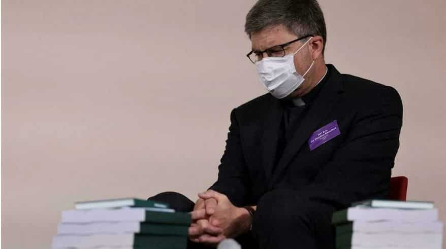 216,000 child sex abuse cases: French Catholic Church recognises 'responsibility'