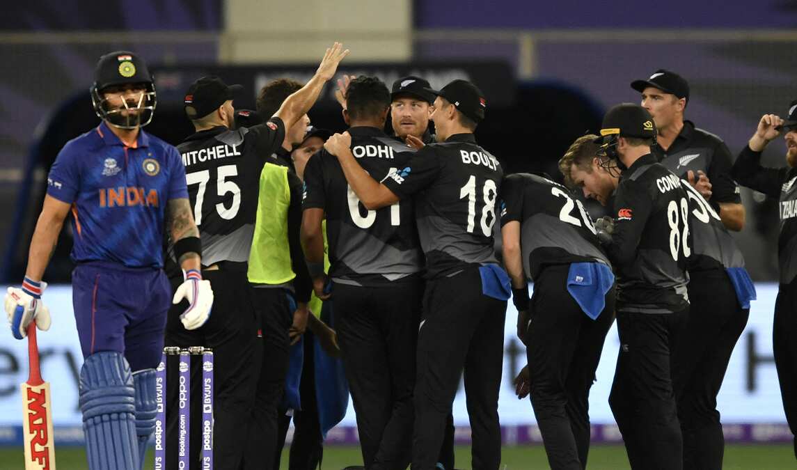 4) Batting collapse against New Zealand