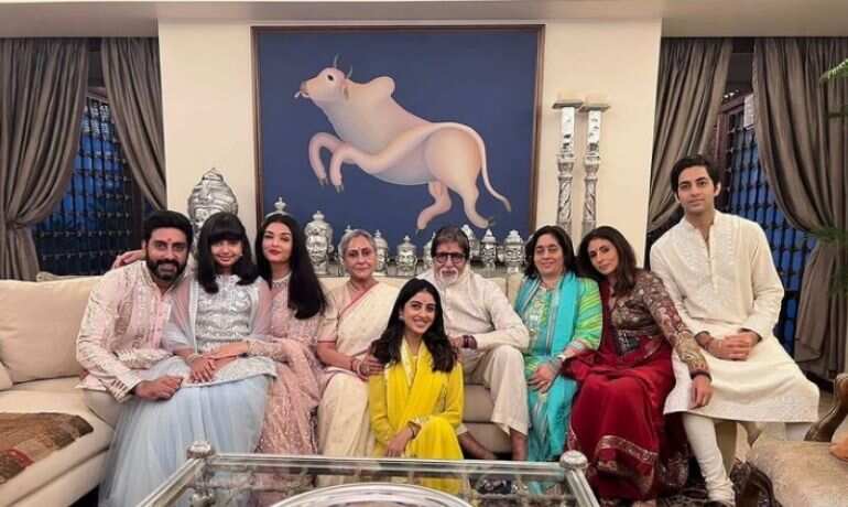 Internet is going crazy over Amitabh Bachchan's unique bull painting