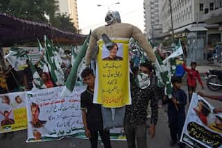 Pak hit with high inflation as PM Imran Khan grapples with military, TLP