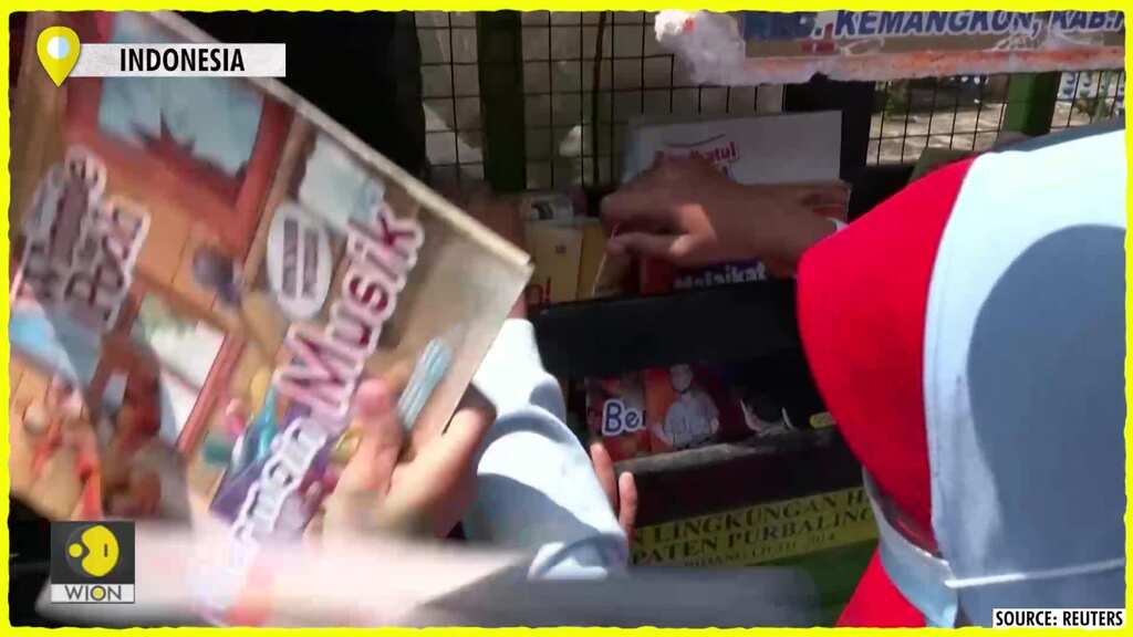 Books in exchange for trash: Indonesian librarian promotes reading in rural areas