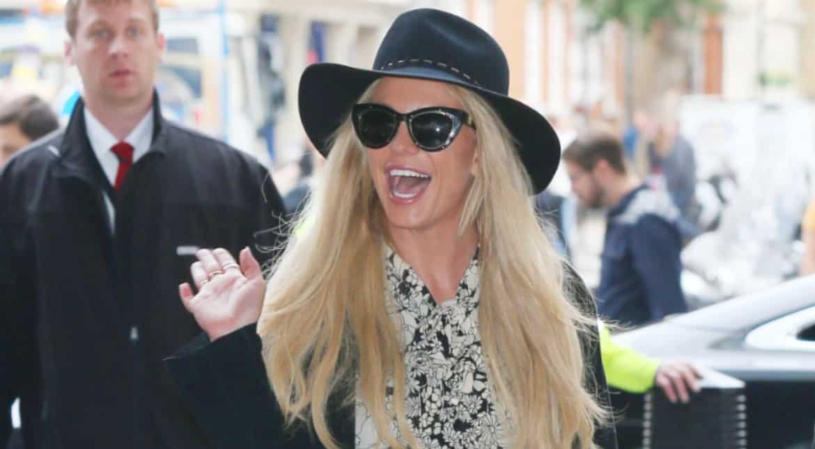 More 'power' to Britney Spears! Judge allows her to sign paperwork, handle finances