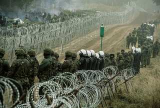 Migrant crisis may last for years, says Poland