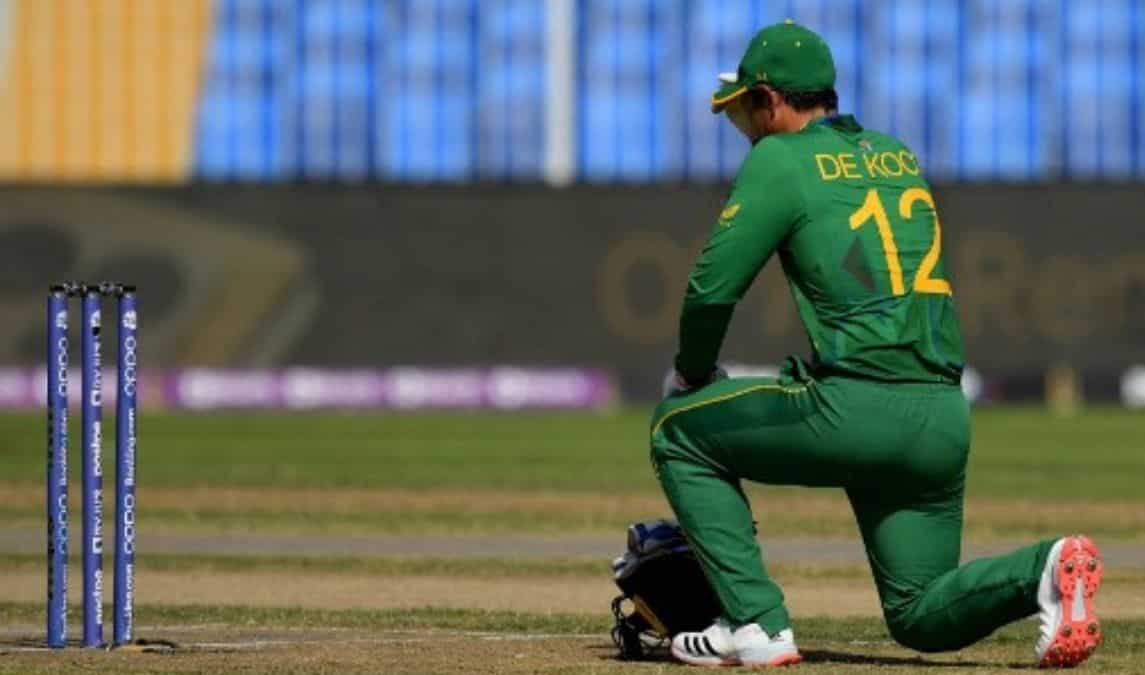 De Kock makes a stand