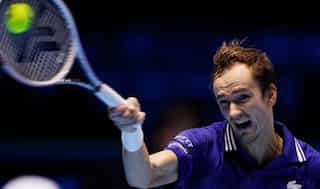 Daniil Medvedev fights back to sink Hubert Hurkacz in ATP Finals opener