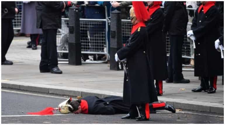 Female soldier in Queen Elizabeth's cavalry faints ahead of Remembrance Sunday ceremony