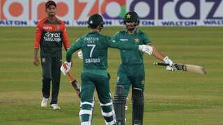 Shadab Khan and Mohammad Nawaz help Pakistan beat Bangladesh by 4 wickets in 1st T20I