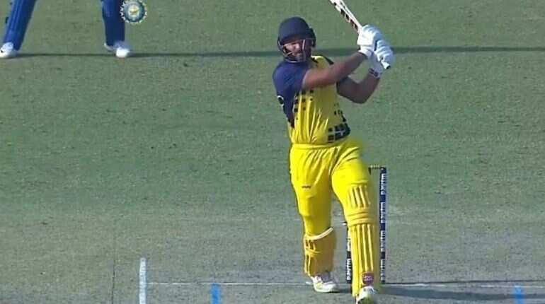 Shahrukh Khan's last-ball six helps TN beat Karnataka by 4 wickets in final to clinch Syed Mushtaq Ali Trophy