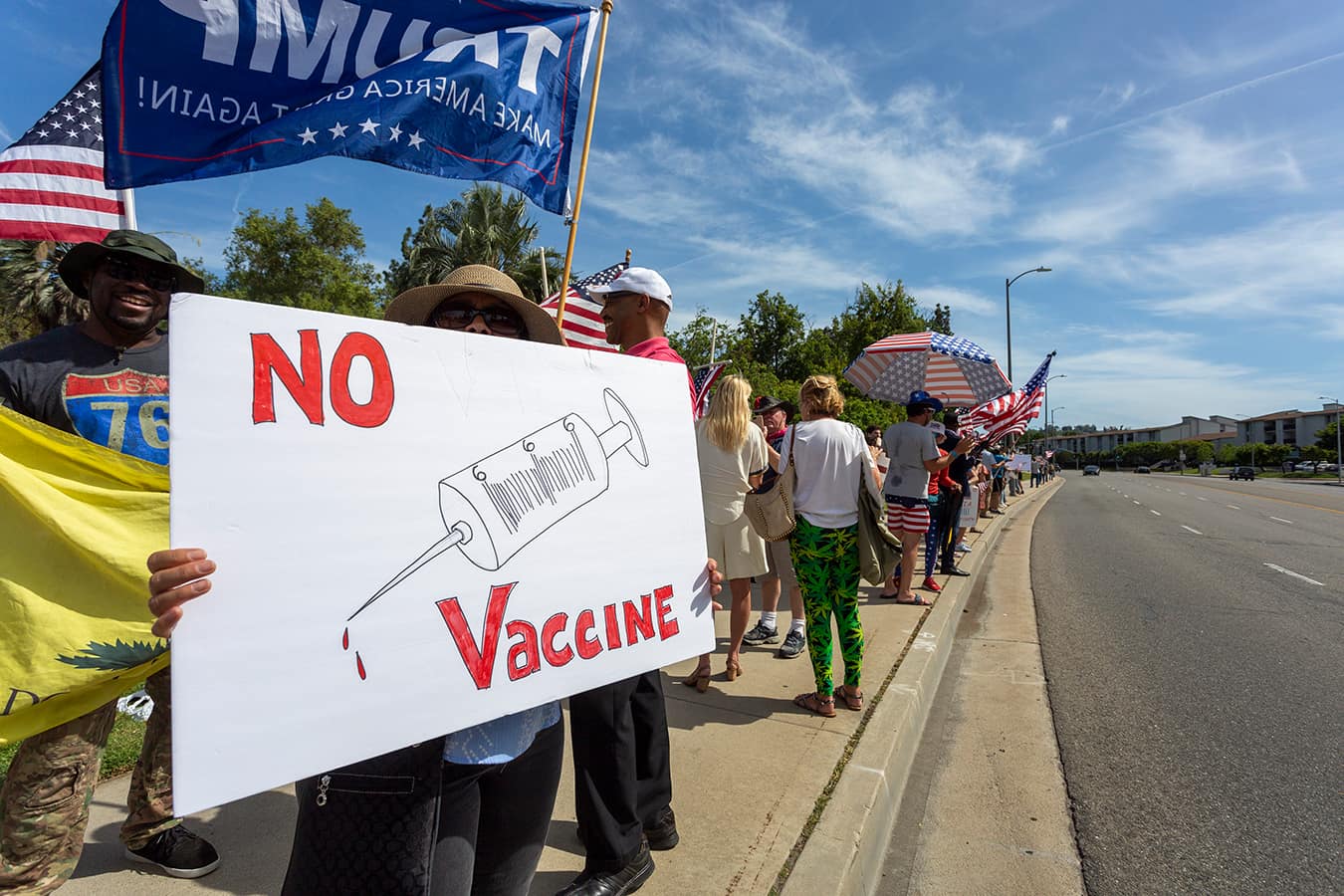 Seven doctors contract Covid after attending anti-vaccine summit in Florida Seven doctors contract Covid after attending anti-vaccine summit in Florida