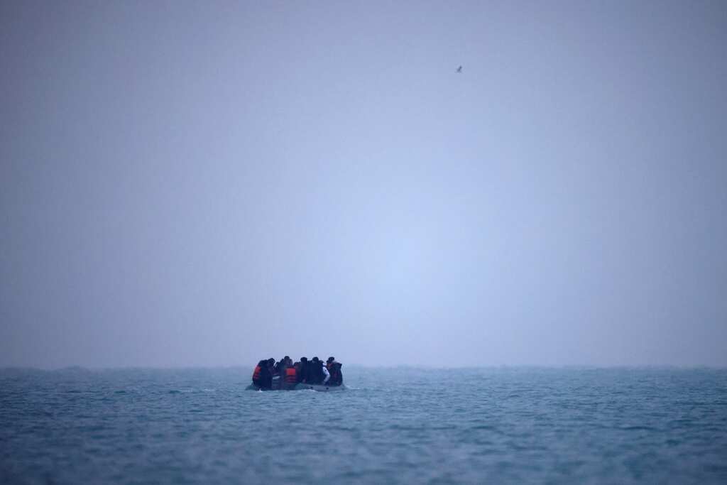 France, Britain agree to step up efforts to limit channel crossings