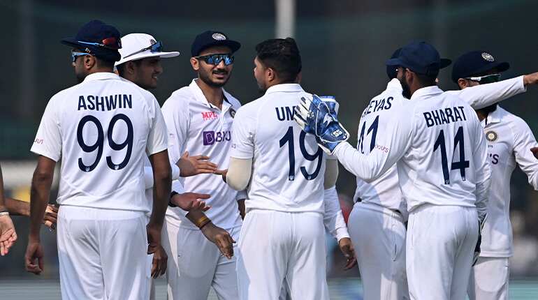 BCCI officials likely to meet to discuss the fate of India's tour of South Africa amid COVID-19 threat BCCI officials likely to meet to discuss the fate of India's tour of South Africa amid COVID-19 threat