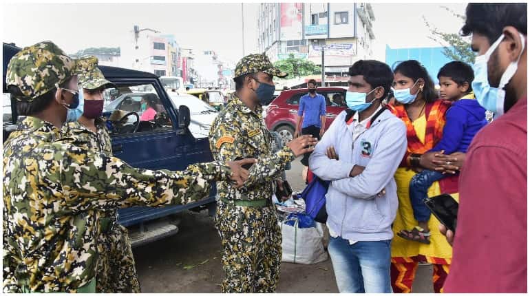 Karnataka issues fresh curbs in districts bordering Kerala amid rise in Covid cases