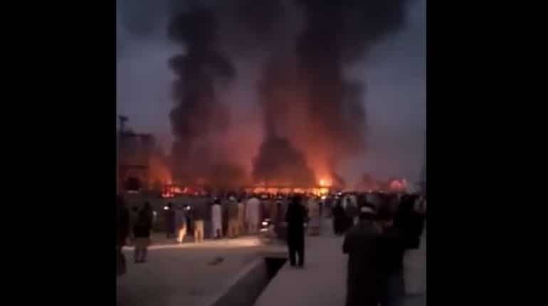 Pakistan: Mob sets police station on fire in search for man accused of Quran desecration Pakistan: Mob sets police station on fire in search for man accused of Quran desecration