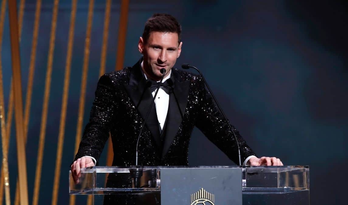Lionel Messi's father Jorge takes a sly dig at critics, who are saying PSG star didn't deserve Ballon d'Or Lionel Messi's father Jorge takes a sly dig at critics, who are saying PSG star didn't deserve Ballon d'Or