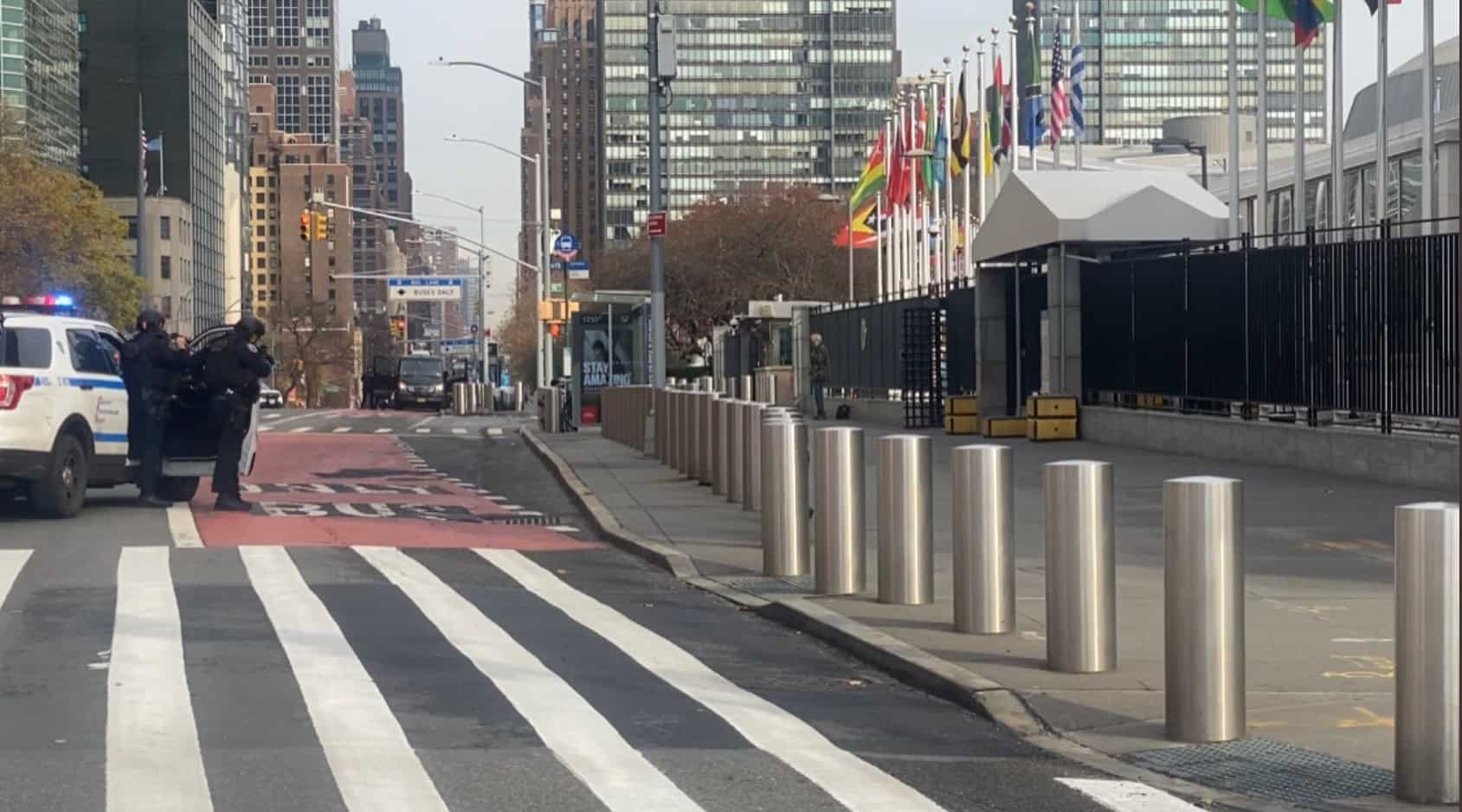 Watch | New York Police in standoff with gun-wielding man outside UN headquarters Watch | New York Police in standoff with gun-wielding man outside UN headquarters