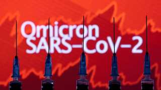 As France fears dominance of Omicron Covid variant in 2022, Canada lifts travel ban