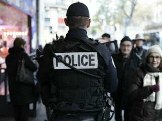 Man dressed as ninja shot by French cops after attacking two policewomen with sword
