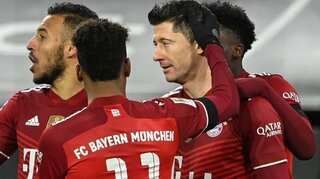 Robert Lewandowski bags a brace as Bayern Munich beat Borussia Dortmund 3-2 in Bundesliga