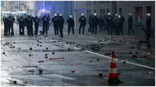 Brussels: Protest march against Covid restrictions turns violent