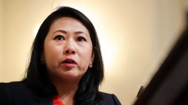 How Stephanie Murphy, a holdout on Biden's agenda, helped salvage it