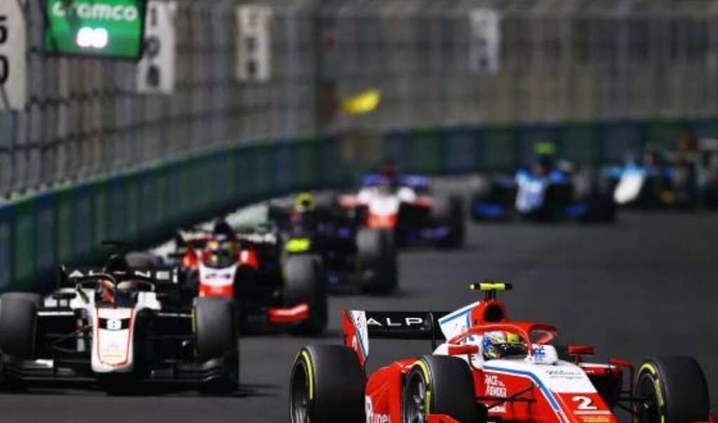 F2 racers Enzo Fittipaldi and Theo Pourchaire taken to hospital after start line crash: Video