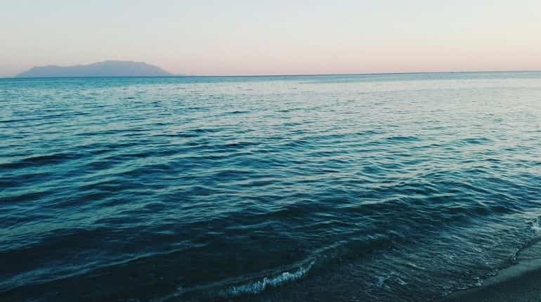 Wait, what!? Scientists say water in our oceans has alien origins