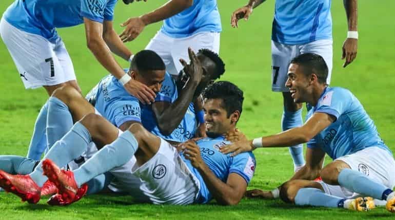 ISL 2021-22: Rahul Bheke's last moment strike help Mumbai City FC beat Chennaiyin FC, consolidate lead