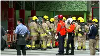Hong Kong contains fire that trapped 150 people in World Trade Centre