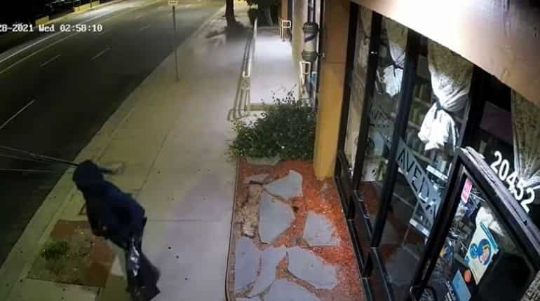 Watch: 'Two O’Clock Rock' burglar wanted in US for robbing over 60 businesses