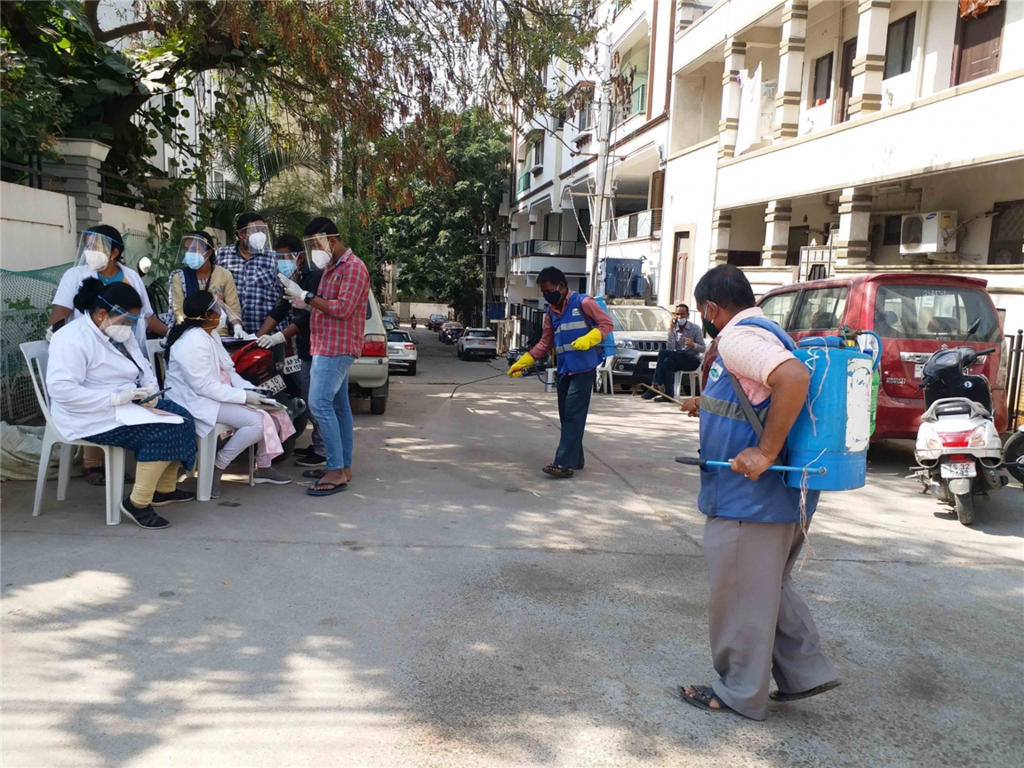 COVID-19: India reports 13,154 new cases in last 24 hours; Omicron tally rises to 961