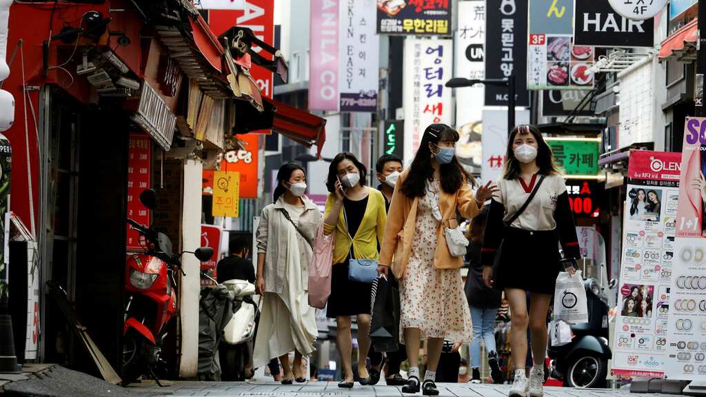 South Korea reimposes COVID-19 curfew amid spike in cases