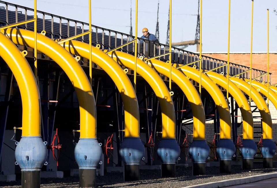 EU gas prices hit new record high Russian gas pipeline switched to flow east