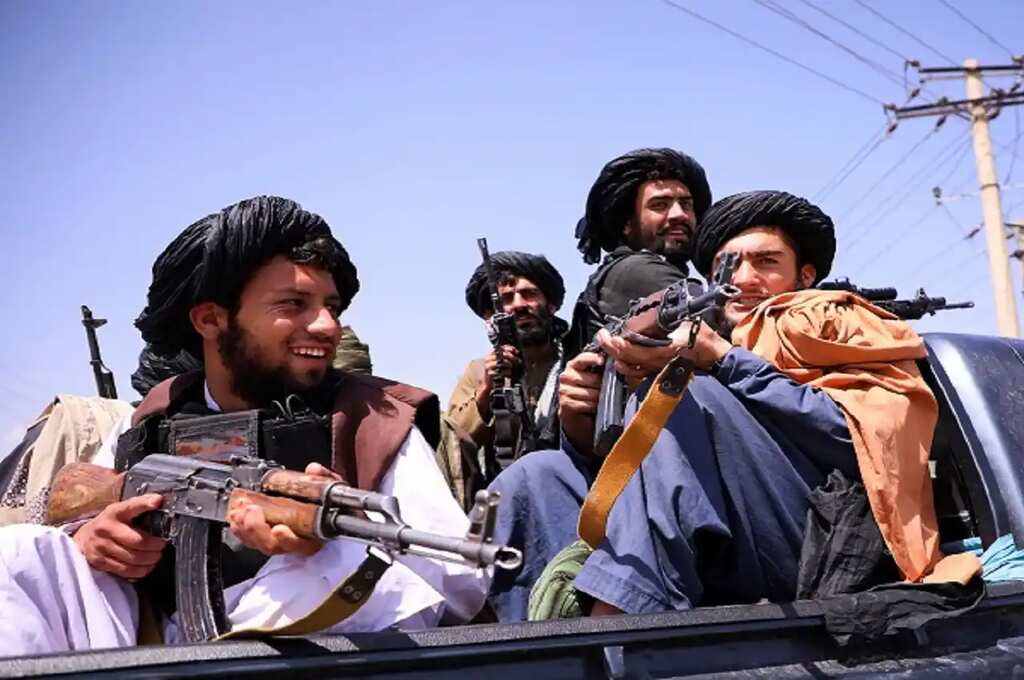Tensions escalate between Afghanistan, Pakistan after latter convenes OIC meeting