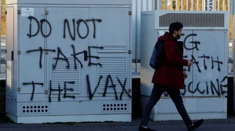 Hiring alert: Austria seeks hunters of the unvaccinated 