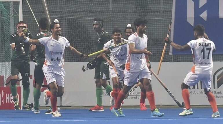 Asian Champions Trophy: India beat arch-rivals Pakistan 4-3 in bronze medal face-off Asian Champions Trophy: India beat arch-rivals Pakistan 4-3 in bronze medal face-off
