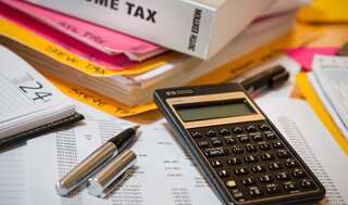Report reveals that more than 100 MPs in Pakistan not paying income tax