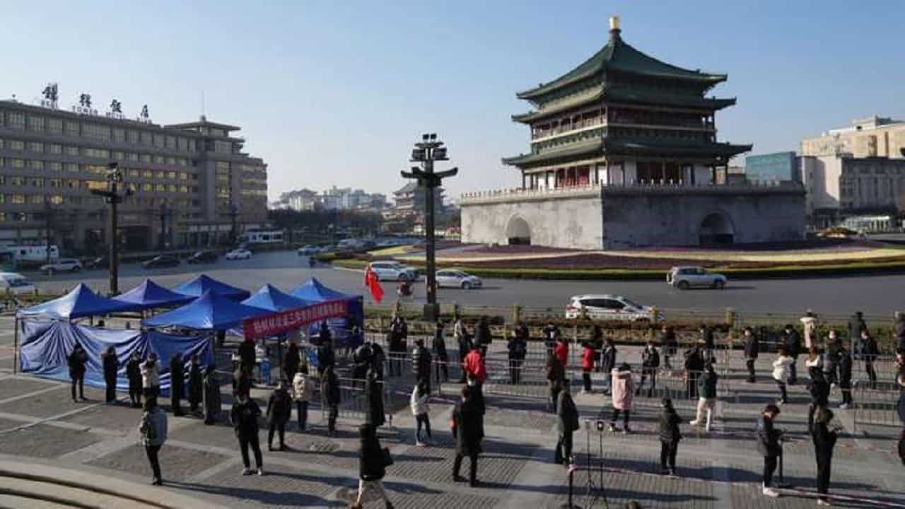 Multiple officials in China's X'ian city punished over virus outbreak Multiple officials in China's X'ian city punished over virus outbreak