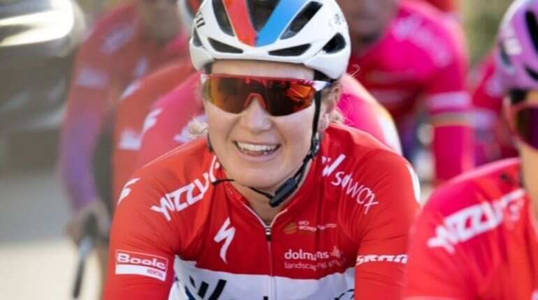 Dutch cycling star Amy Pieters in induced coma after crash in a training ride Dutch cycling star Amy Pieters in induced coma after crash in a training ride