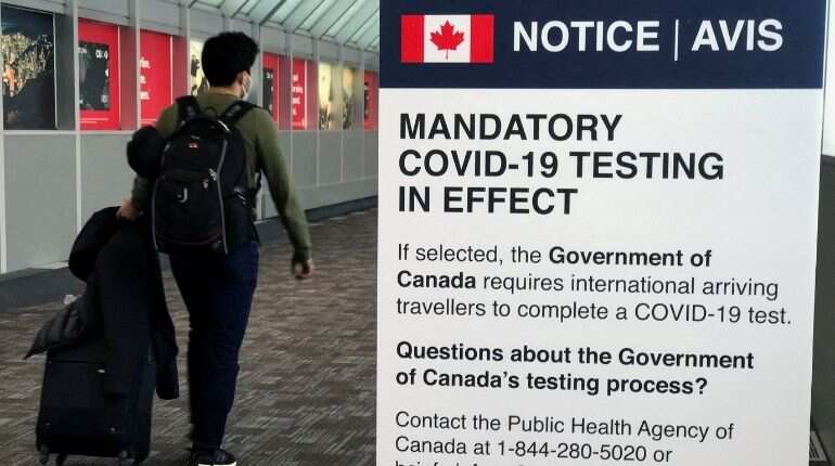 Canada sets record by granting permanent residency to over 400,000 in 2021