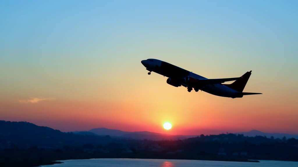 Almost 6,000 flights cancelled after Coronavirus cases surged worldwide
