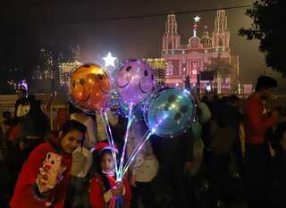 Delhi government imposes night curfew amid rise in COVID-19 cases